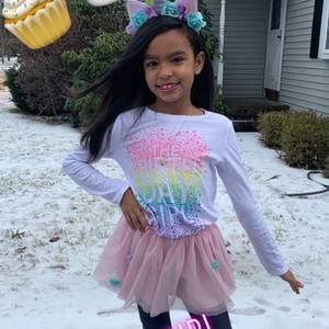 Meet your Posher, Yanni